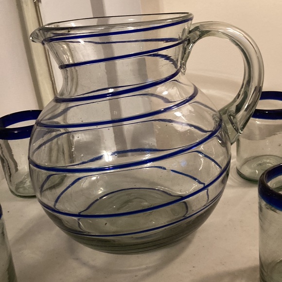 Mexican Glass Cobalt Blue Pitcher With 4 Cobalt Blue Rimmed Glasses - Picture 3 of 8